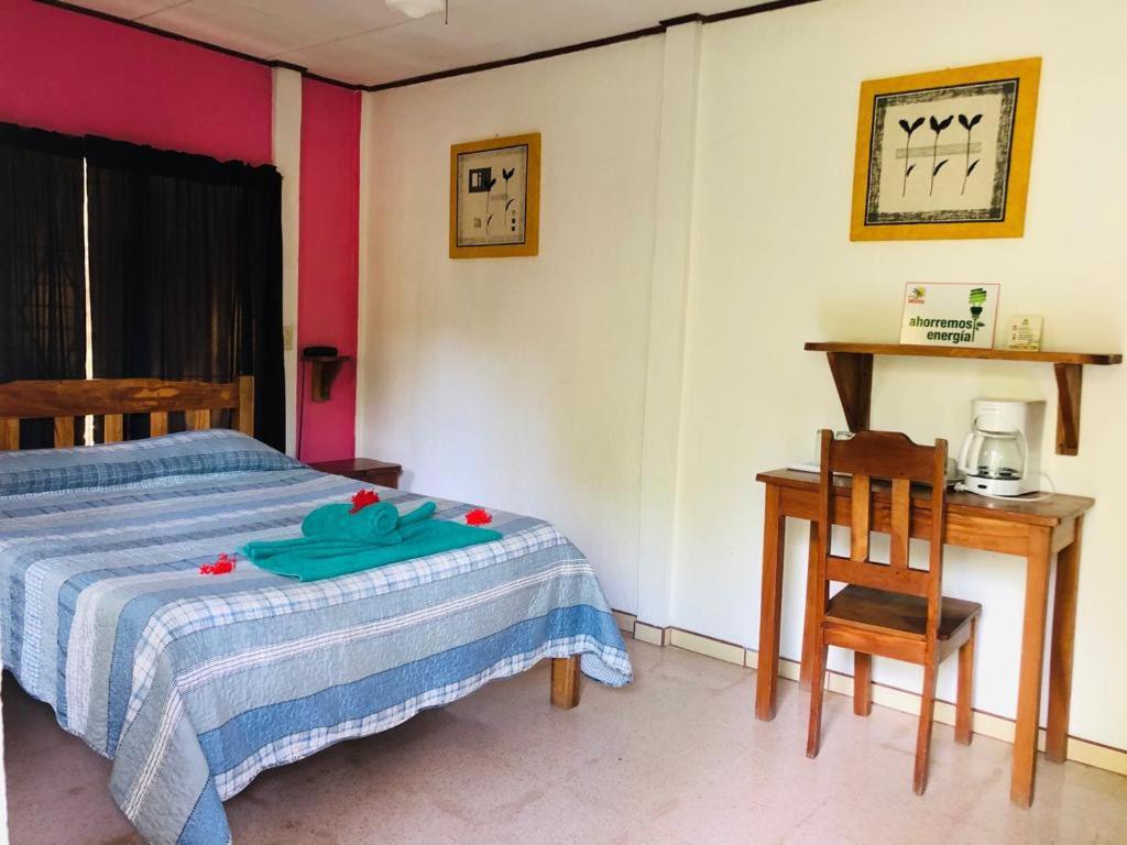 Hotel Isolina Beach Потреро Екстериор снимка