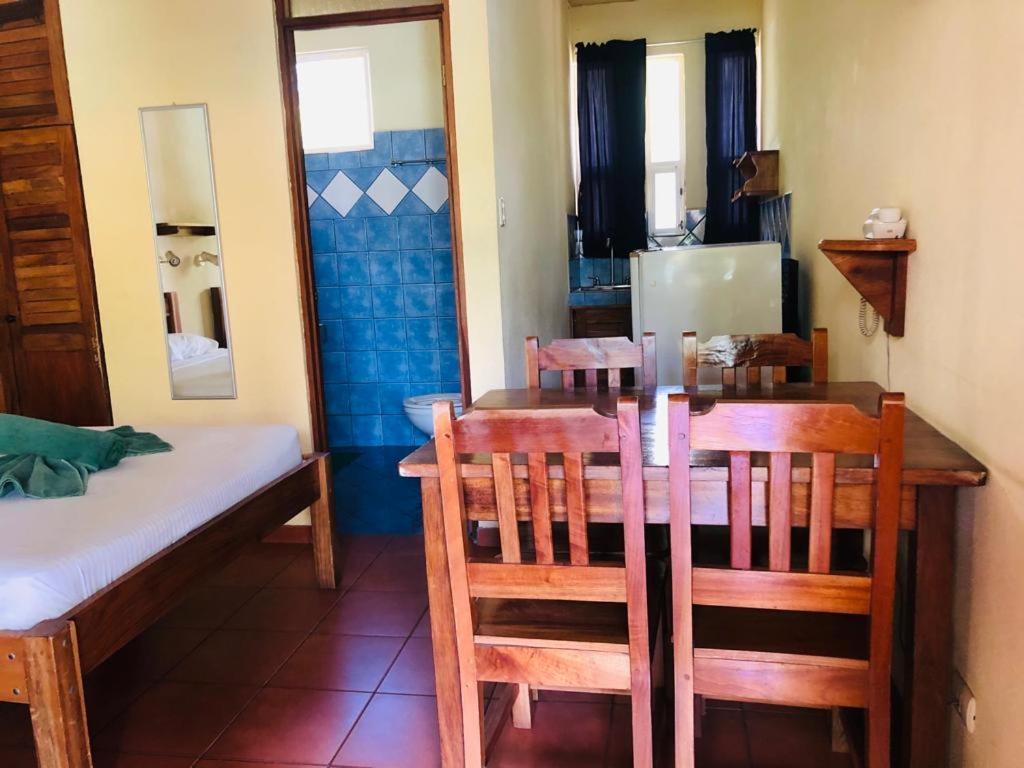 Hotel Isolina Beach Потреро Екстериор снимка