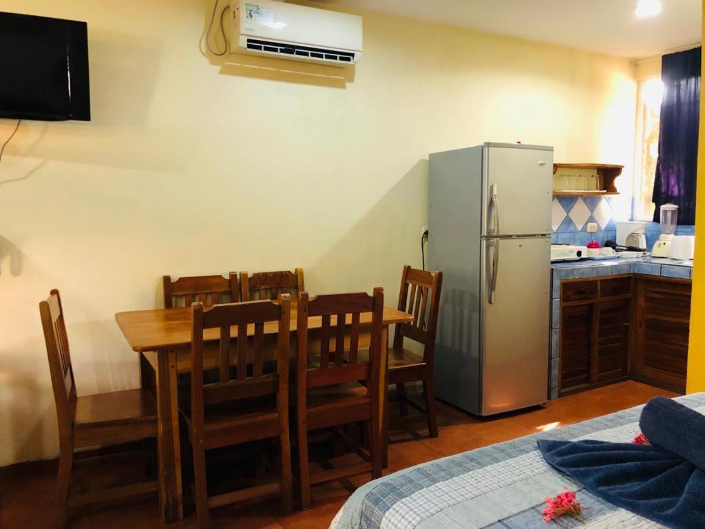Hotel Isolina Beach Потреро Екстериор снимка